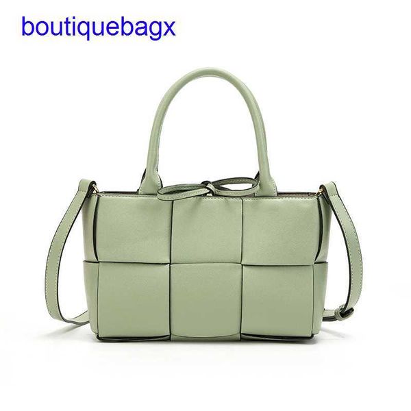 

luxury bottegss venetss arco evening bags online store shoulder woven women's bag new 2023 messenger single net red portable small with