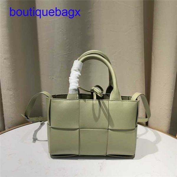 

luxury bottegss venetss arco evening bags online store high mini 2023 sense fashion new tote bag woven small basket women's cross- with