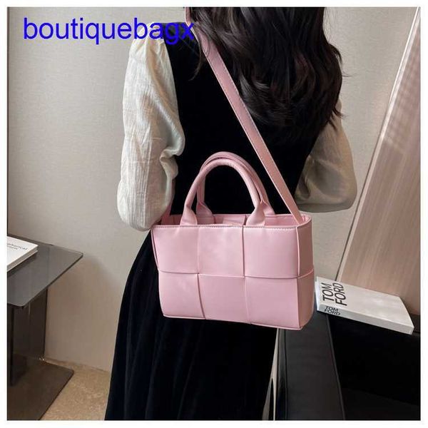 

luxury bottegss venetss arco evening bags online store spring fashion korean version bag 2023 texture new large woven commuting to with logo