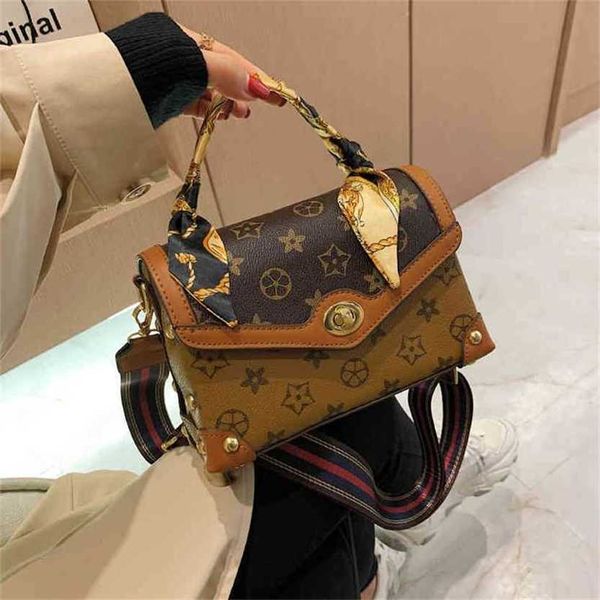 

handbag 2023 fashion women's bag leather quality handbag french silk scarf armpit women's minority shoulder messenger portable bag