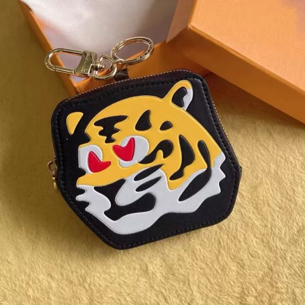 

designer fashion key buckle bag car keychain handmade leather keychains man woman purse bags pendant accessories, Silver