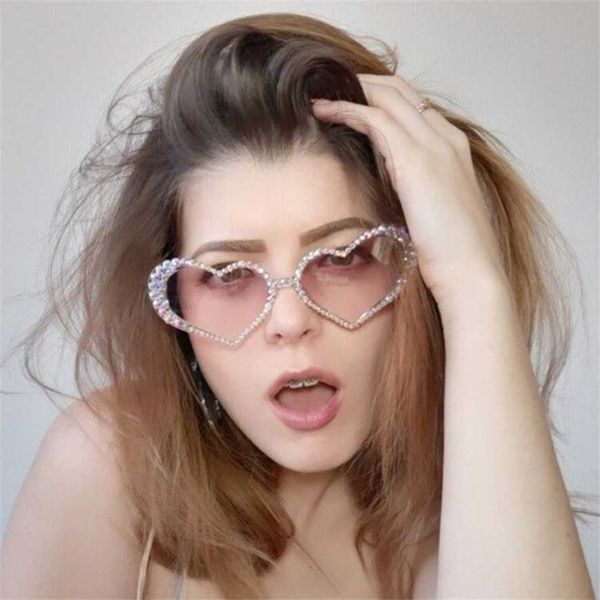 

sunglasses 2023 new women's large frame peach-heart diamond cat's eye heart-shaped crystal sunglasses, White;black