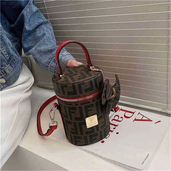 

handbag 2023 fashion women's bag leather quality handbag portable round mobile bag
