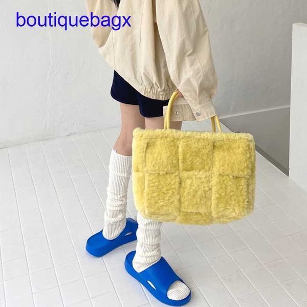

luxury bottegss venetss arco evening bags online store wool bag korean green woven dongdamen tote lamb portable fashion personaliz with logo