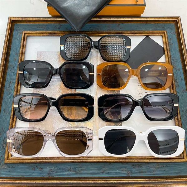

sunglasses 2023 new new type f plate box for women 40065 net red the same style shows small face versatile sunglasses, White;black