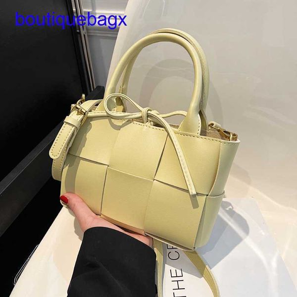 

luxury bottegss venetss arco evening bags online store western-style small bag women's spring and summer 2023 new fashion cross-bo with