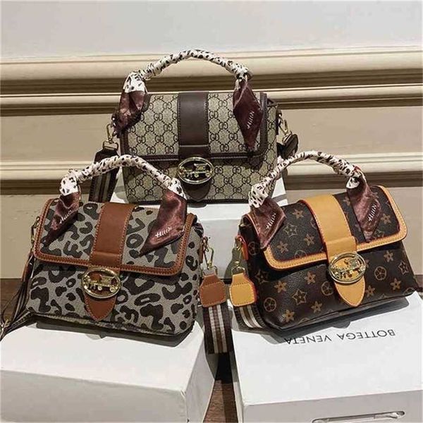 

handbag 2023 fashion women's bag leather quality handbag old flower capacity messenger bag