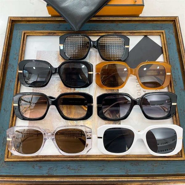 

sunglasses 2023 new new type f plate box for women 40065 net red the same style shows small face versatile sunglasses, White;black