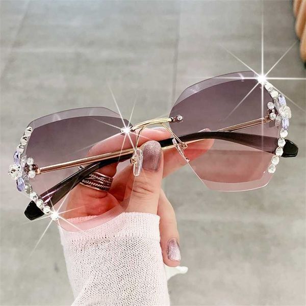 

sunglasses 2023 new new style with diamond inlaid women's advanced sense of ins small face frameless anti ultraviolet sunglasses, White;black