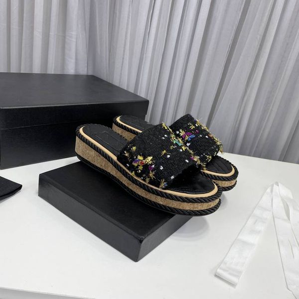 

classic style sandals 2023 summer women's thick flower sandals flip flops beach outdoor girls channel casual shoes x57, Black