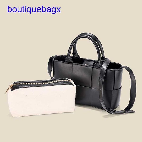 

luxury bottegss venetss arco evening bags online store large small design 2023 spring new knitted handbag capacity leisure women's with