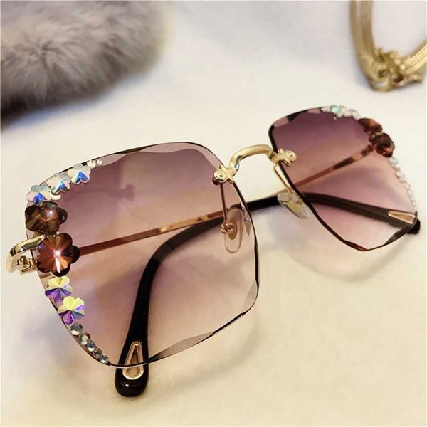

sunglasses 2023 new square korean women's anti ultraviolet diamond frameless fashion glasses, White;black