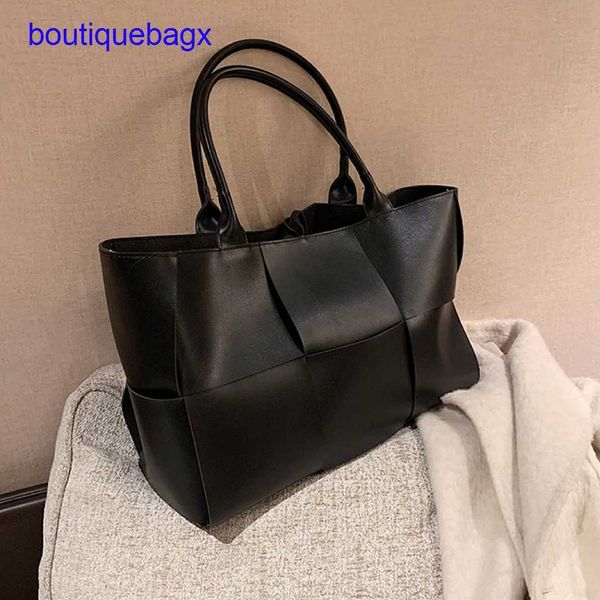 

luxury bottegss venetss arco evening bags online store 2023 autumn and winter new song huiqiao same genuine leather woven tote sho with logo