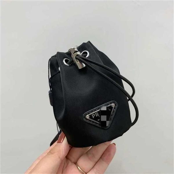 

handbag 2023 fashion women's bag leather quality handbag family drawstring bucket accessories women's change key chain mini should