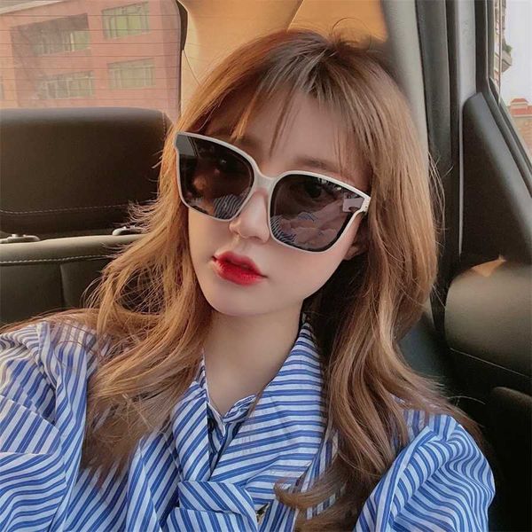 

sunglasses 2023 new xiaoxiangjia plate and box women's network red street pgraphy with 5789b sunglasses fashion trend, White;black