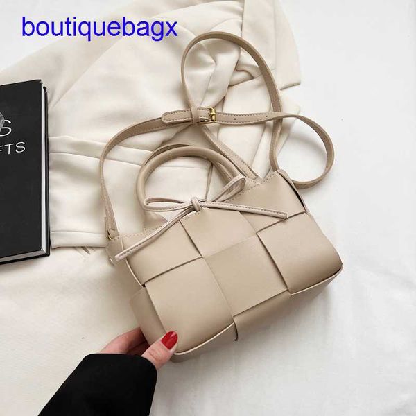 

luxury bottegss venetss arco evening bags online store small bag women's spring and summer 2023 western-style new fashion cross-bo with