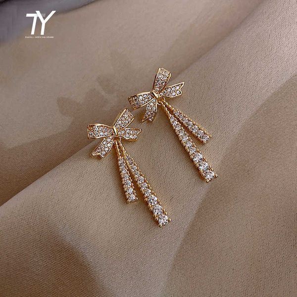 

dangle chandelier 2020 new classic zircon bow dangle earrings fashion korean jewelry for woman christmas party girl's unusual luxury ac, Silver
