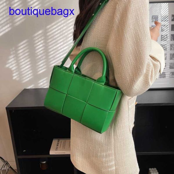 

luxury bottegss venetss arco evening bags online store woven 2023 bag new tote mini with checkered large capacity fashionable and with logo