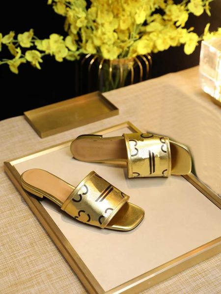 

female designer camellia slippers 2023 summer girls casual shoes designer slippers slippers flat sandals beach swimming pool leather slipper, Black