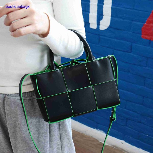 

luxury bottegss venetss arco evening bags online store new large size hand-woven bag simple and 2023 versatile child-and-mother tr with logo