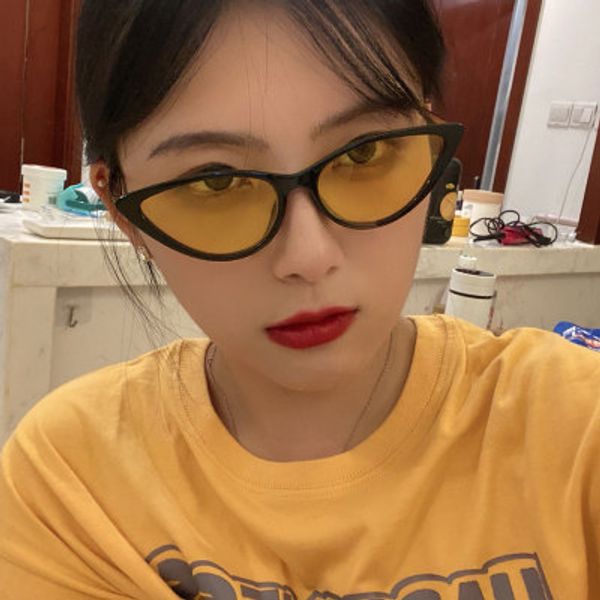 

ins slim sunglasses women trendy men street p retro cat eyes small face cool couple sunglasses trend police eyewear, White;black