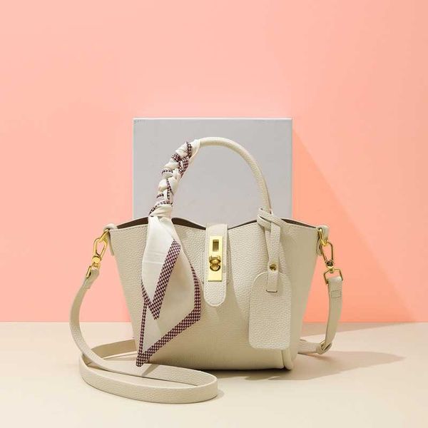 

bag women's bag paris meets tot bag women's 2023 new high-end commuter hand-held single shoulder messenger bag