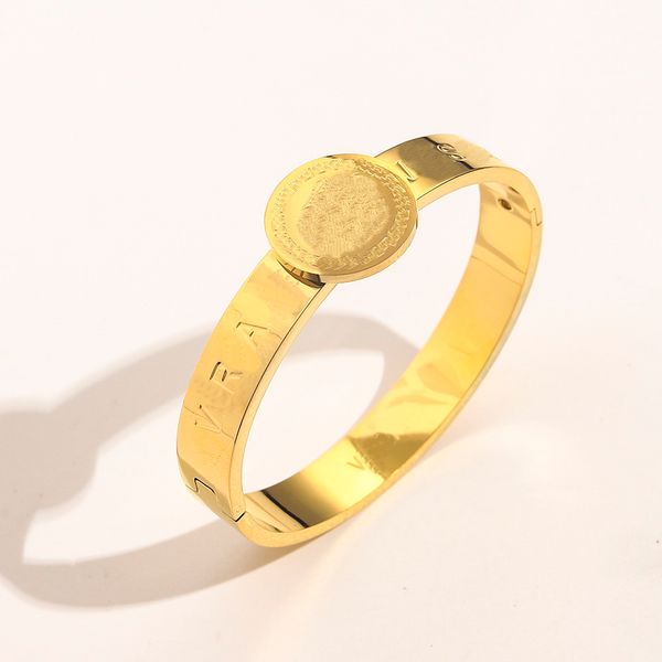 

classical designer bangles initial v letter open bracelet banshee medusa head titanium steel hollow out bangle birthday festive engagement g, Black