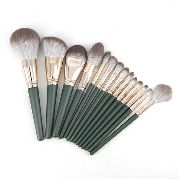 

makeup brushes powder blush eyeshadow blending smudge eyeliner cosmetics blender tools brushes