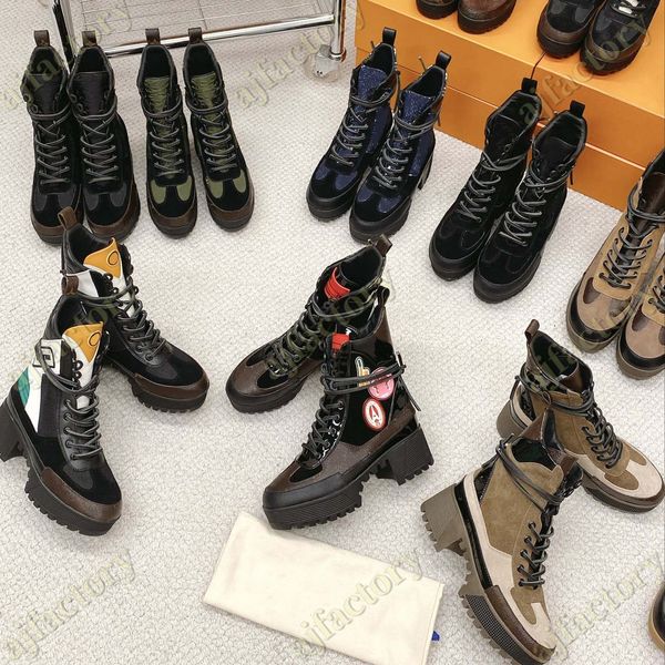 

2023 designer laureate women boots brand flamingos love arrow medal martin boot winter genuine leather coarse star trail high heel desert ch, Black