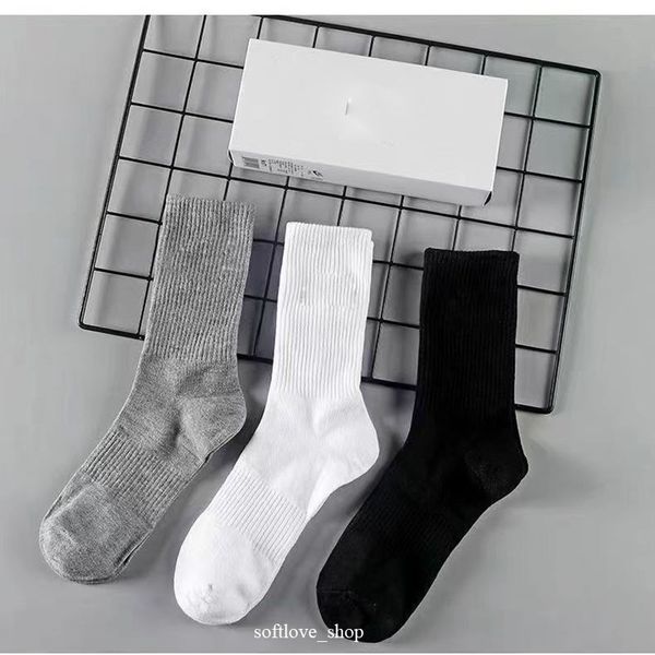 

men socks women cotton classic ankle letter breathable black and white mixing football basketball sports sock