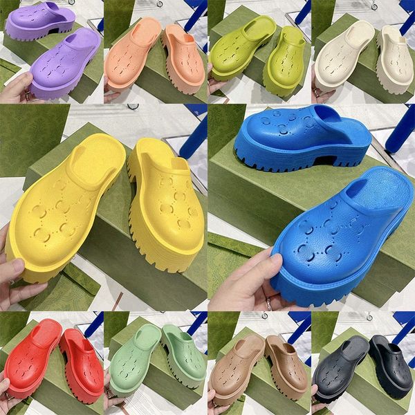 

2023 luxury brand designer womens platform perforated g sandal slippers made of transparent materials fashionable lovely sunny beach shoes e, Black