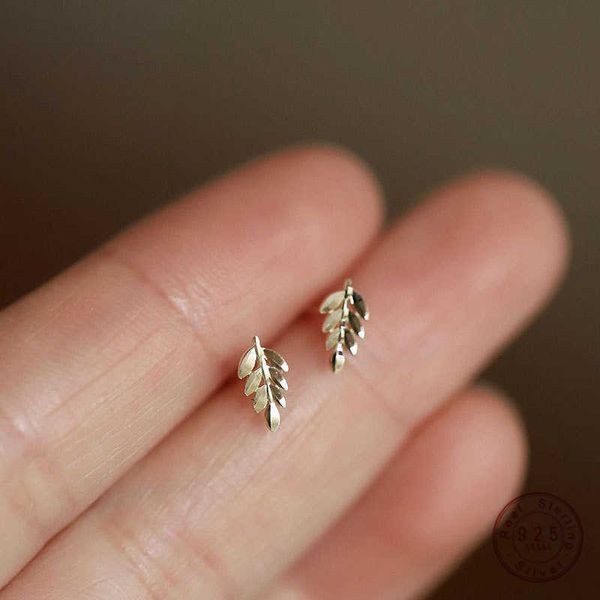 

charm french simple temperament faceted leaf stud earrings for women girl 925 sterling silver jewelry gift aa230311, Golden