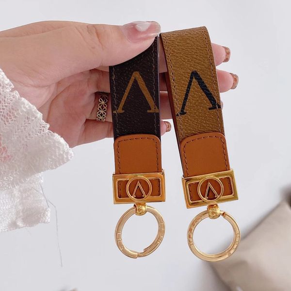 

luxury designer keychain classic exquisite car keyring zinc alloy letter lanyard gold metal jewelry lover brand keychains pendant bag charm, Silver