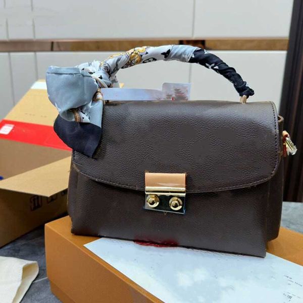 

senior sense of foreign gas envelope shoulder bag new fashion old flower messenger bag handheld small square bag crossbody bag tide