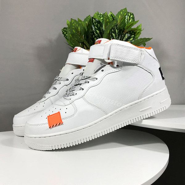 

2023 1 white black one running shoes womens spruce aura pastel low sneakers aurora pale ivory mens trainer b0, White;red