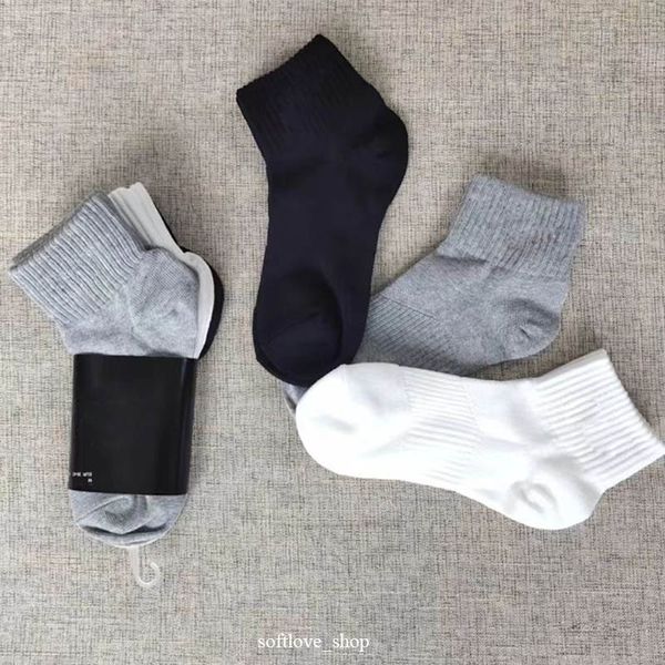 

2022 r men's and women's socks brands of luxury sports winter net letter knit sock, Black