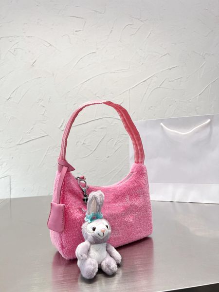 

2023 plush underarm bag designer shoulder bag fashion luxury handbag women crossbody bag 3 colors winter styles fabric comfort