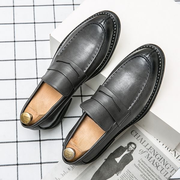 

2023 new men loafers formal leather shoes elegant dress shoe simple slip on man casual work shoes flat shoes classic moccasins, Black;white