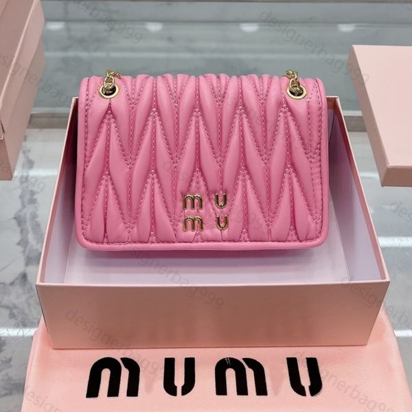 

new designer shoulder bag mini sheepskin chain pleated small square bag mobile phone bag pink bag beautiful girl autumn winter early autumn