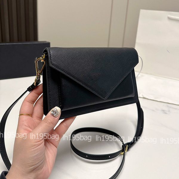 

women designers shoulder triangles prad bag handbags pochette accessoires fashion luxurys classic retro lady clutch purses