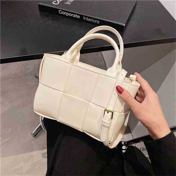 

outdoor sports designer venetas bottegas bagswomens summer fashion messenger small portable square