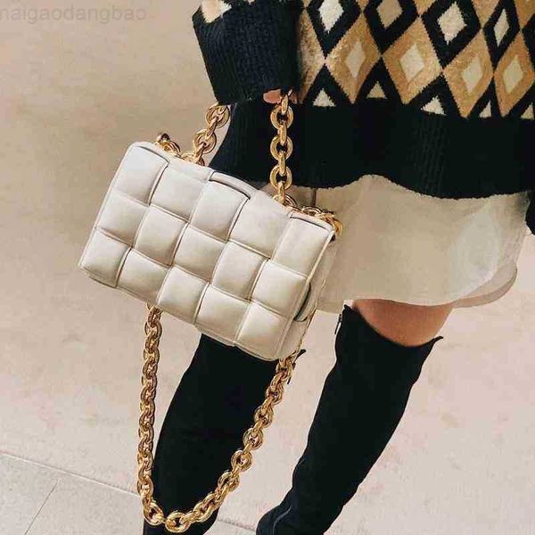 

designer original designer bags venetass's luxury bottegas'ss metal thick pillow bag chain soft leather messenge woven small squar