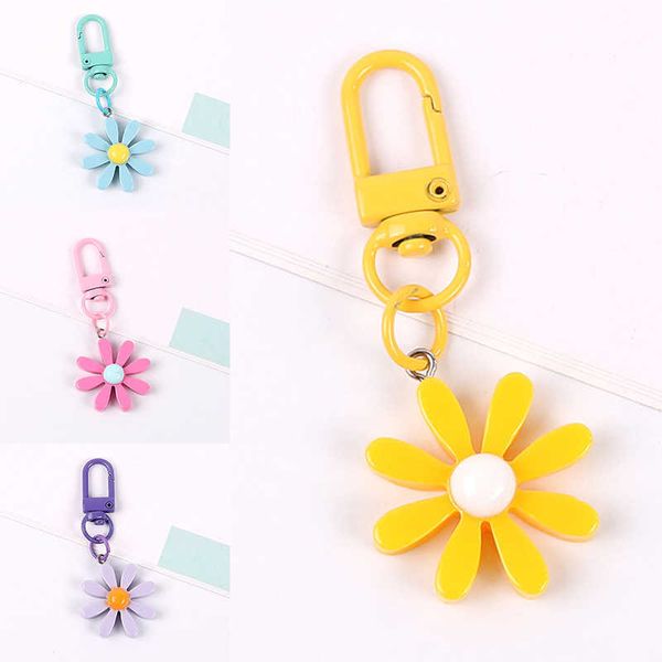 

keychains handmade cute colorful resin flower keychain headphone cover keyring cartoon charm bag pendants car key chains girls gifts l230314, Silver