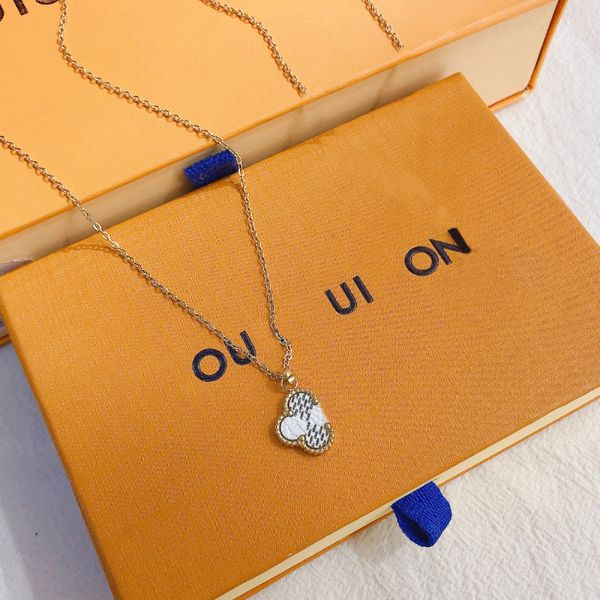 

four leaf grass necklaces for women pendant necklace party trip long chain gold-plated designer jewelry popular fashion brands, Silver