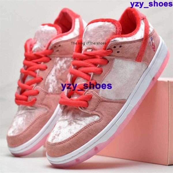 

2023 2023 og women sneakers strangelove shoes size 12 sb dunks low bigs size us12 zapatos trainers us 12 dunksb mens eur 46 casual 7438 runn, Black