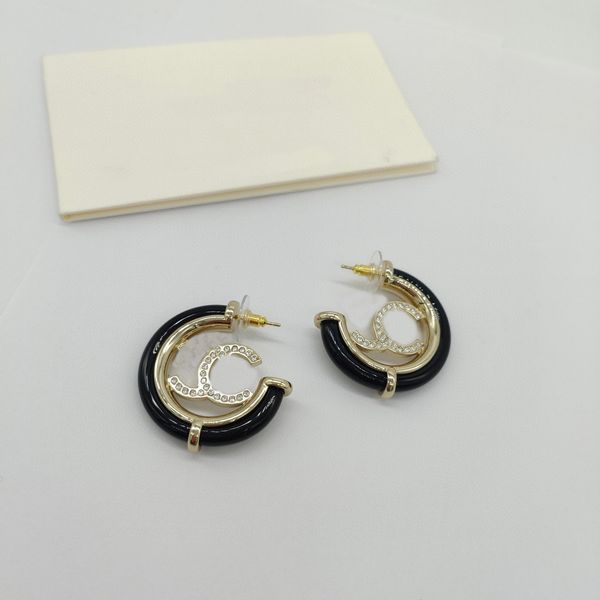 

2023 luxury quality charm round shape drop earring with black design and sparkly diamond have box stamp ps7599a, Golden