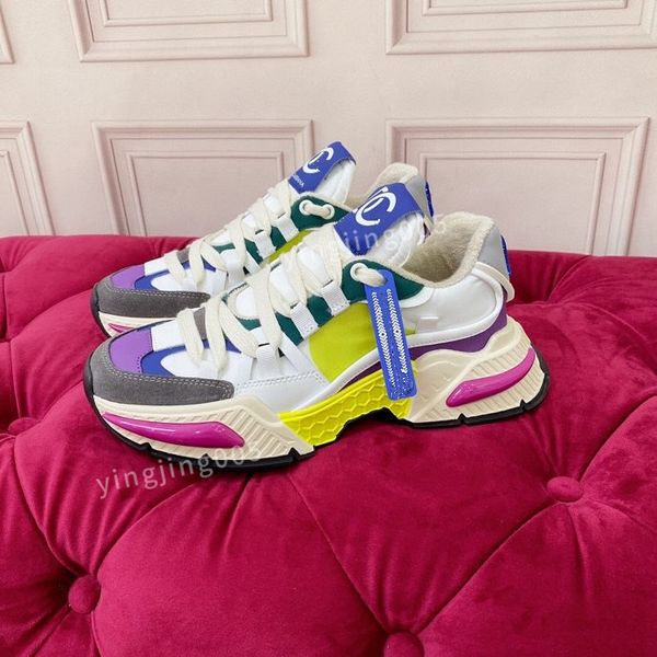 

2023new mens perforated sneakers sporty shoes casual shoe for woman rubber sole trainer with triangle logo sneaker, Black