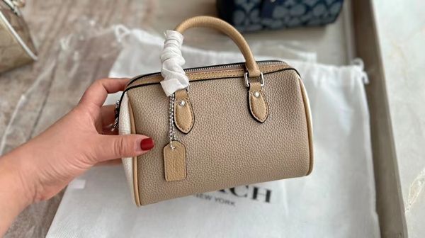 

luxury designer's new spring tote crossbody bag very cute mini women's bag