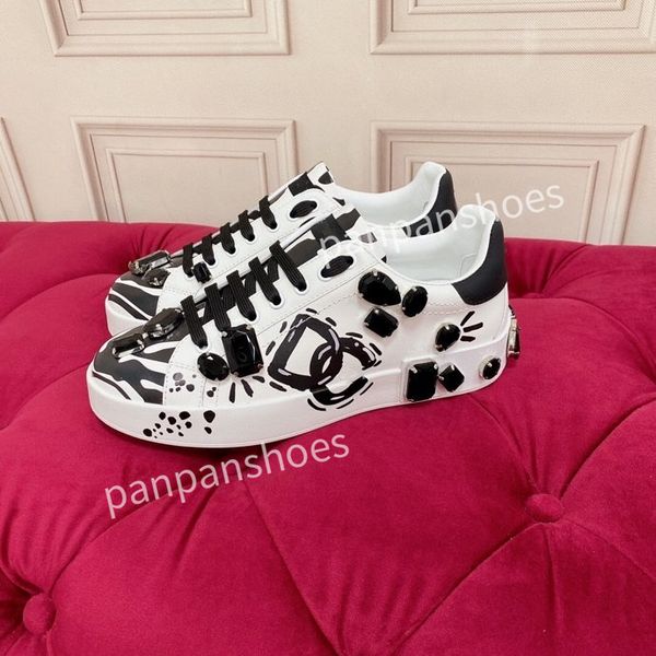 

2023new designer sneakers luxury mens women casual shoes new decorated arrow lace-up stitching sneakers comfortable leather breathable sneak, Black