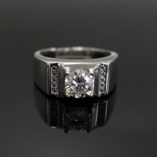 

men's 925 sterling silver jewelry d color vvs1 2 carat 8.0mm full diamond wedding moissanite ring, Slivery;golden